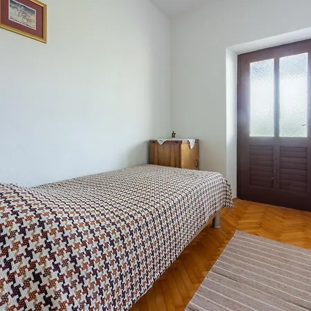 Сasa de vacaciones House Katica